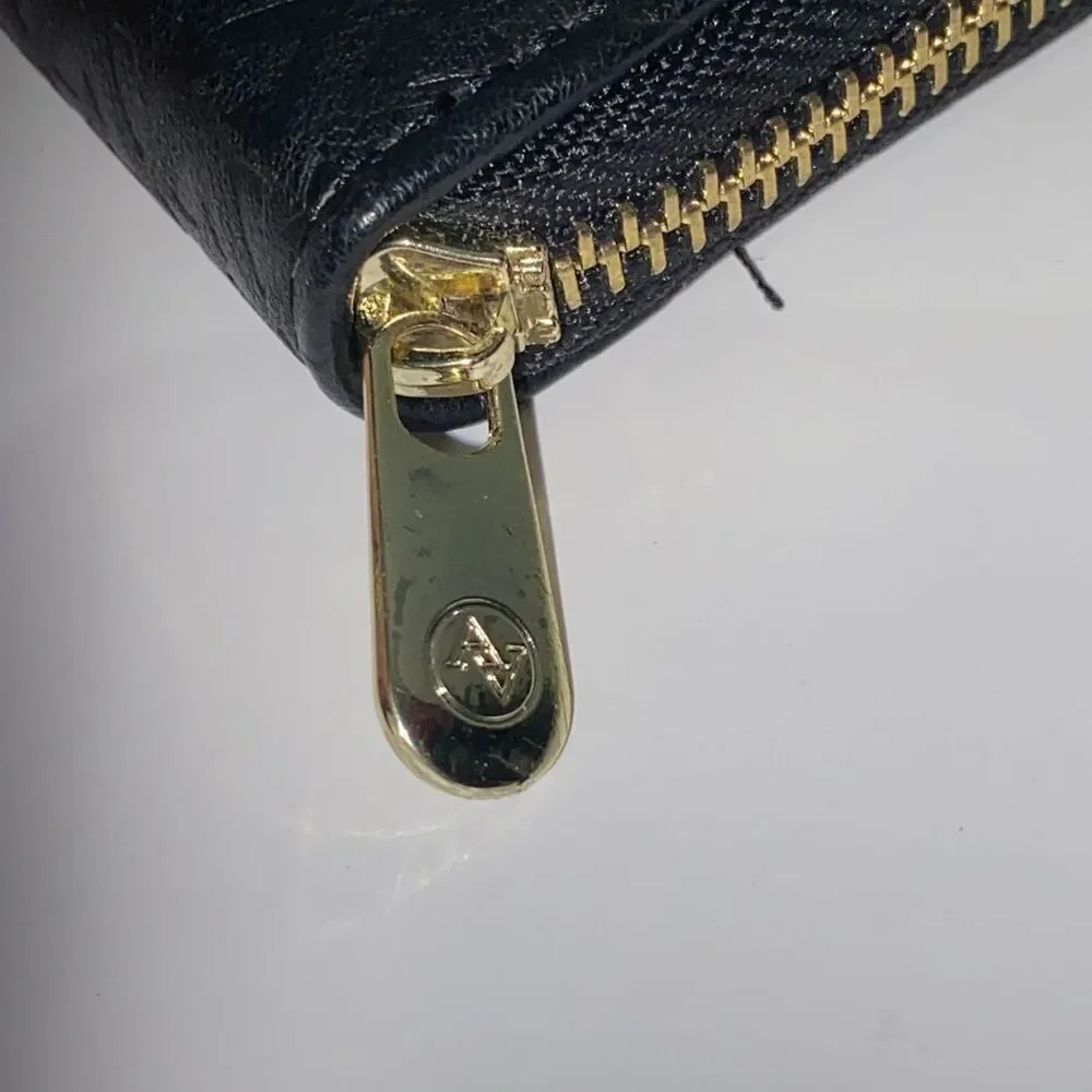 Adienne Vittadini Black‎ Card wallet zippered 4x8